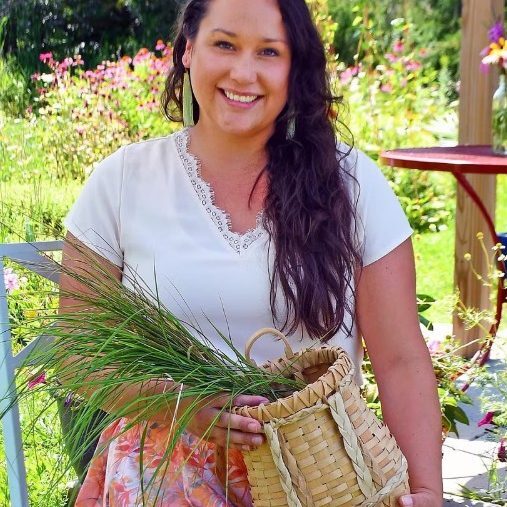 Sateiokwen Bucktooth